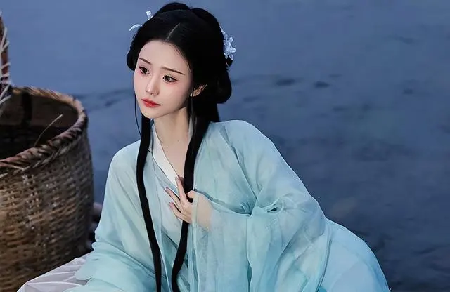 《给阿嬷的情书》青年叶淑柔扮演者王晓慧首登大银幕 _ 相关图片