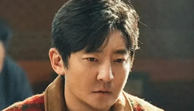 王骁主演《低智商犯罪》开播两集收视率2.4%登顶地方卫视 _ 资讯配图