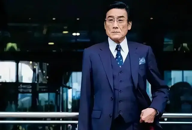 梁家辉凭《捕风追影》四度封帝，廖子妤首摘金像影后 _ 相关图片